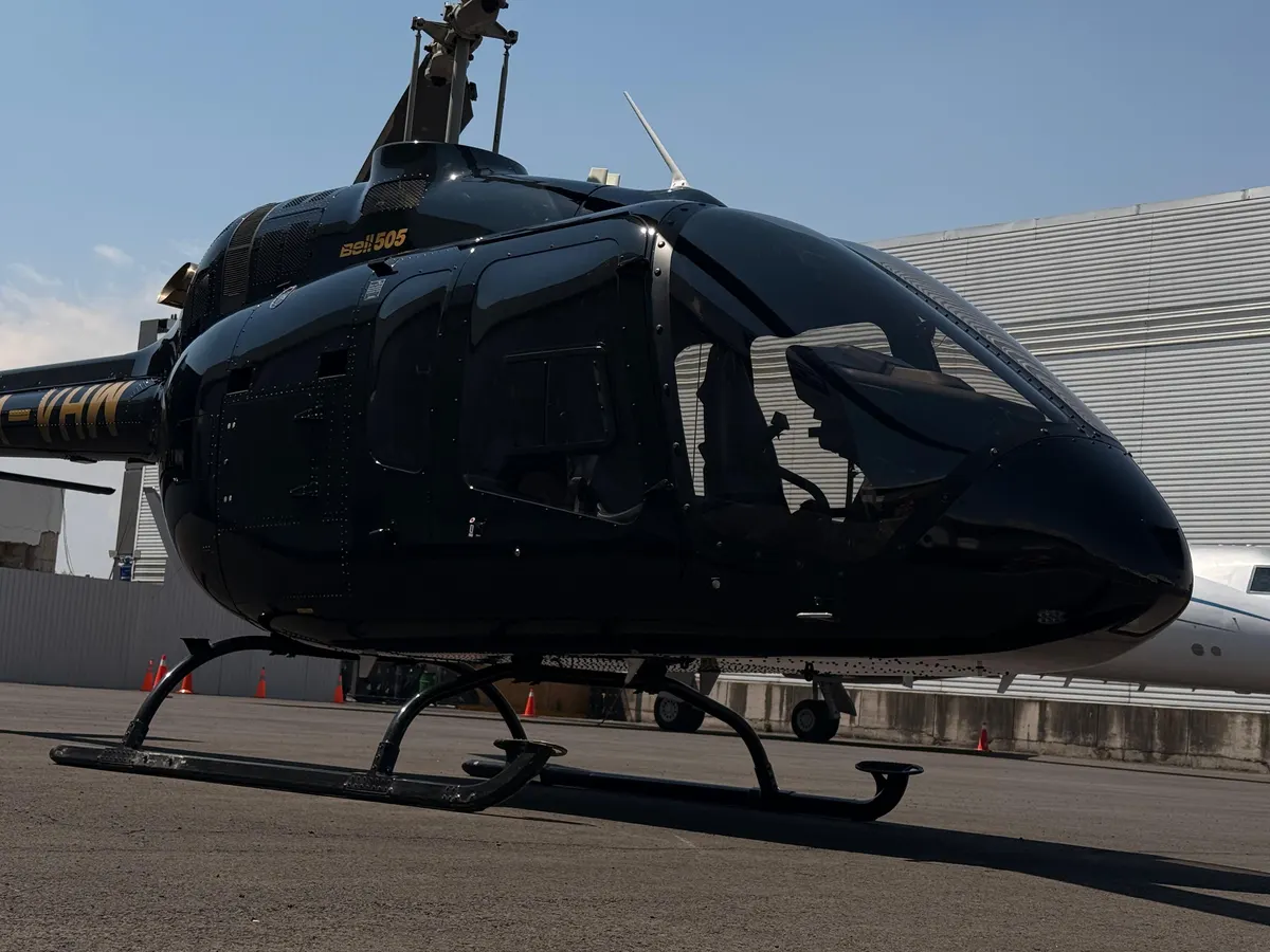 Bell 505 JetRanger X en plataforma para el traslado Toluca – CDMX